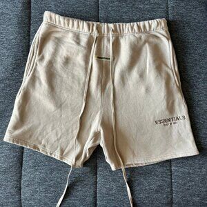 Essentials Fear of God Shorts – Light Taupe – Size M